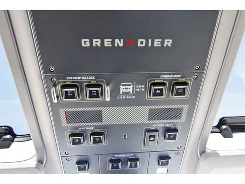 Used 2025 INEOS Grenadier Fieldmaster Edition image 21