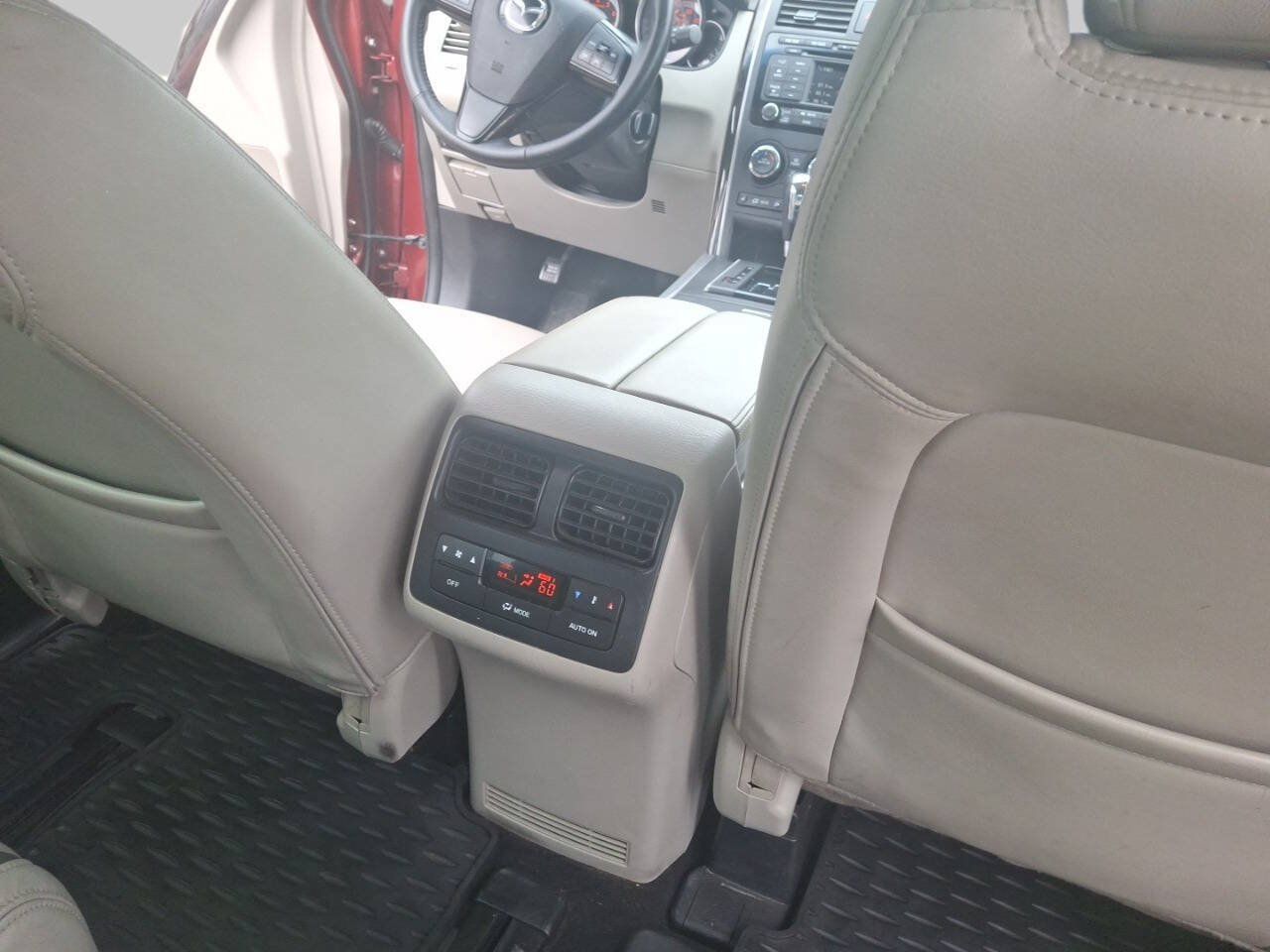 Used 2011 MAZDA CX-9 Grand Touring w/ Moonroof & Bose Audio Pkg AWD/4WD image 18