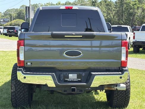 Used 2017 Ford F250 Lariat w/ Lariat Ultimate Package AWD/4WD image 3