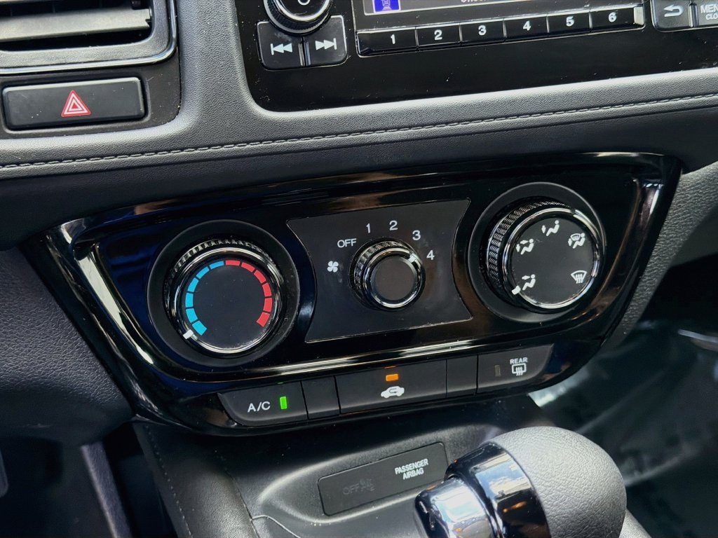 Used 2022 Honda HR-V LX image 14