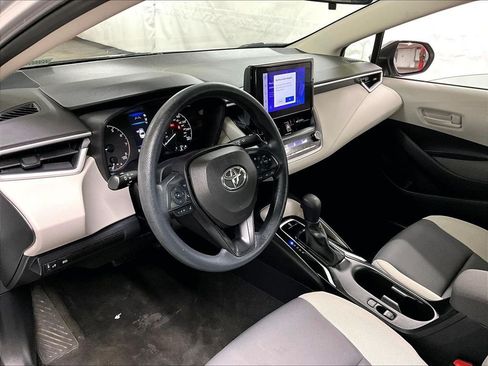 Used 2023 Toyota Corolla LE FWD image 8