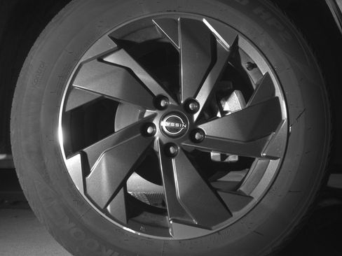 Used 2025 Nissan Rogue SV image 13