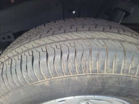 Used 2023 Toyota Tacoma SR RWD image 11