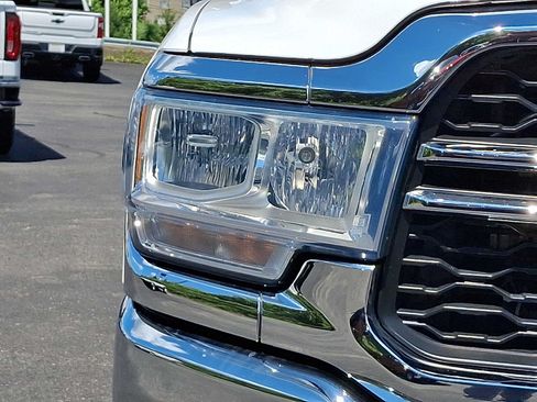 Used 2020 RAM 2500 Tradesman w/ Chrome Appearance Group AWD/4WD image 9