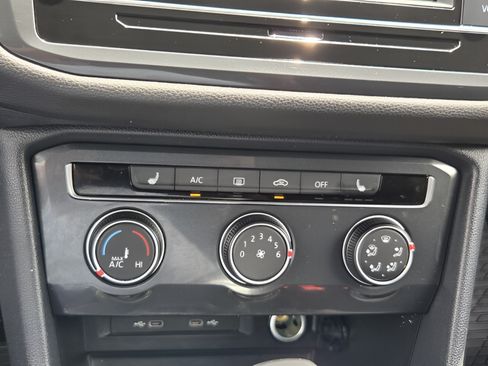 Certified 2023 Volkswagen Tiguan S FWD image 18