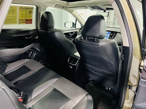Used 2025 Subaru Outback Onyx Edition AWD/4WD image 28