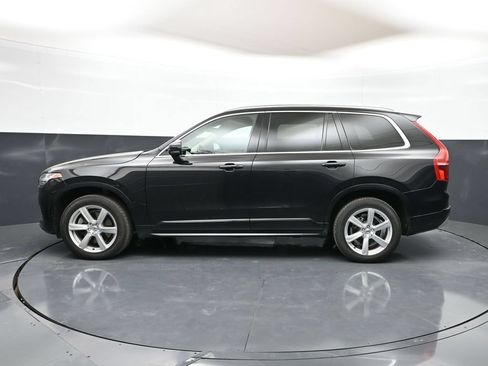 Used 2022 Volvo XC90 T5 Momentum AWD/4WD image 35
