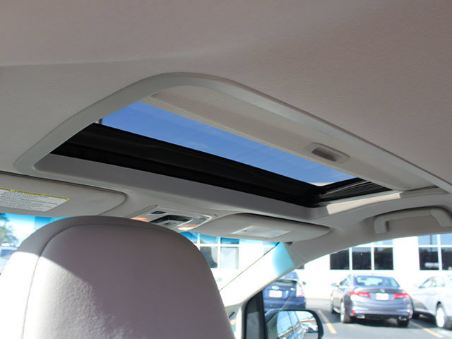 Used 2012 Toyota Sienna XLE FWD image 9