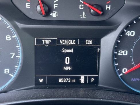 Used 2018 Chevrolet Equinox LT image 20