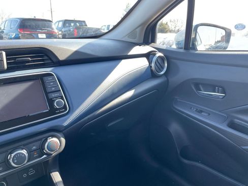 Used 2025 Nissan Versa SV image 34
