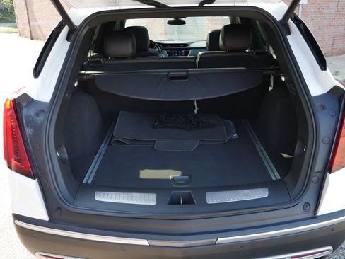 Used 2022 Cadillac XT5 Premium Luxury FWD image 8