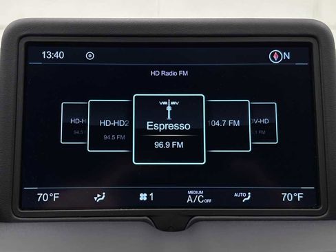 Used 2022 Aston Martin V8 Vantage image 47
