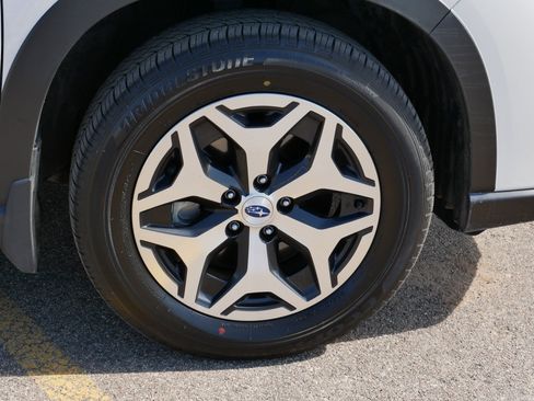 Used 2024 Subaru Forester Premium image 15