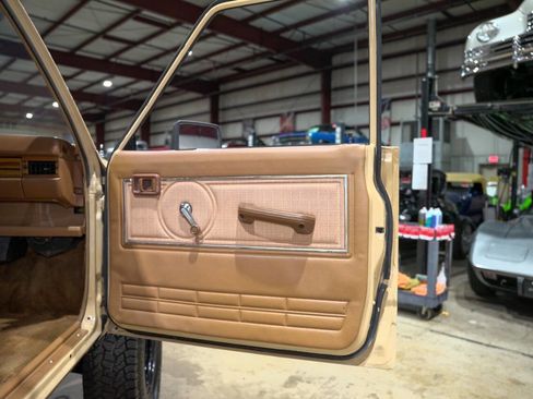 Used 1986 Nissan Pickup 4x4 King Cab image 36