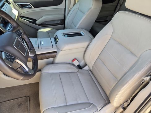 Used 2019 GMC Yukon Denali w/ Denali Ultimate Package image 17