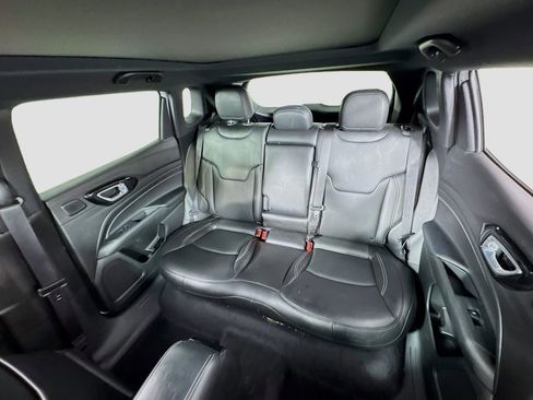 Used 2022 Jeep Compass High Altitude AWD/4WD image 12