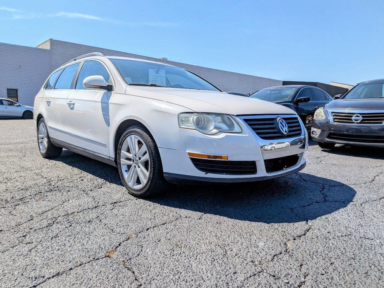 Used 2008 Volkswagen Passat 2.0T FWD image 11