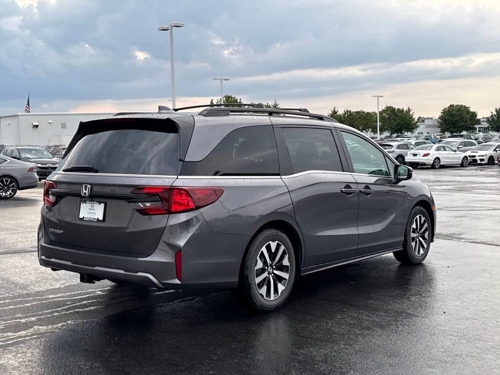 Certified 2026 Honda Odyssey EX-L image 7
