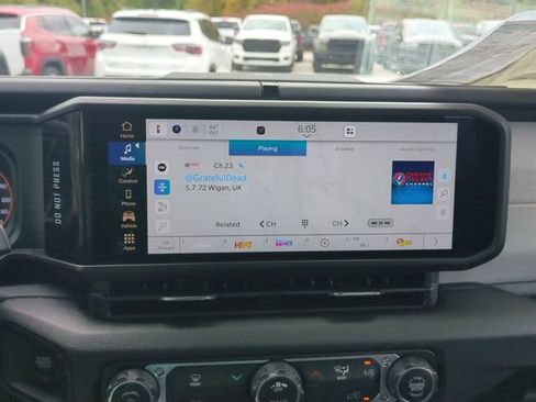 New 2025 Jeep Gladiator Sport image 15