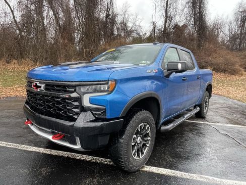 Used 2023 Chevrolet Silverado 1500 ZR2 w/ Technology Package image 7