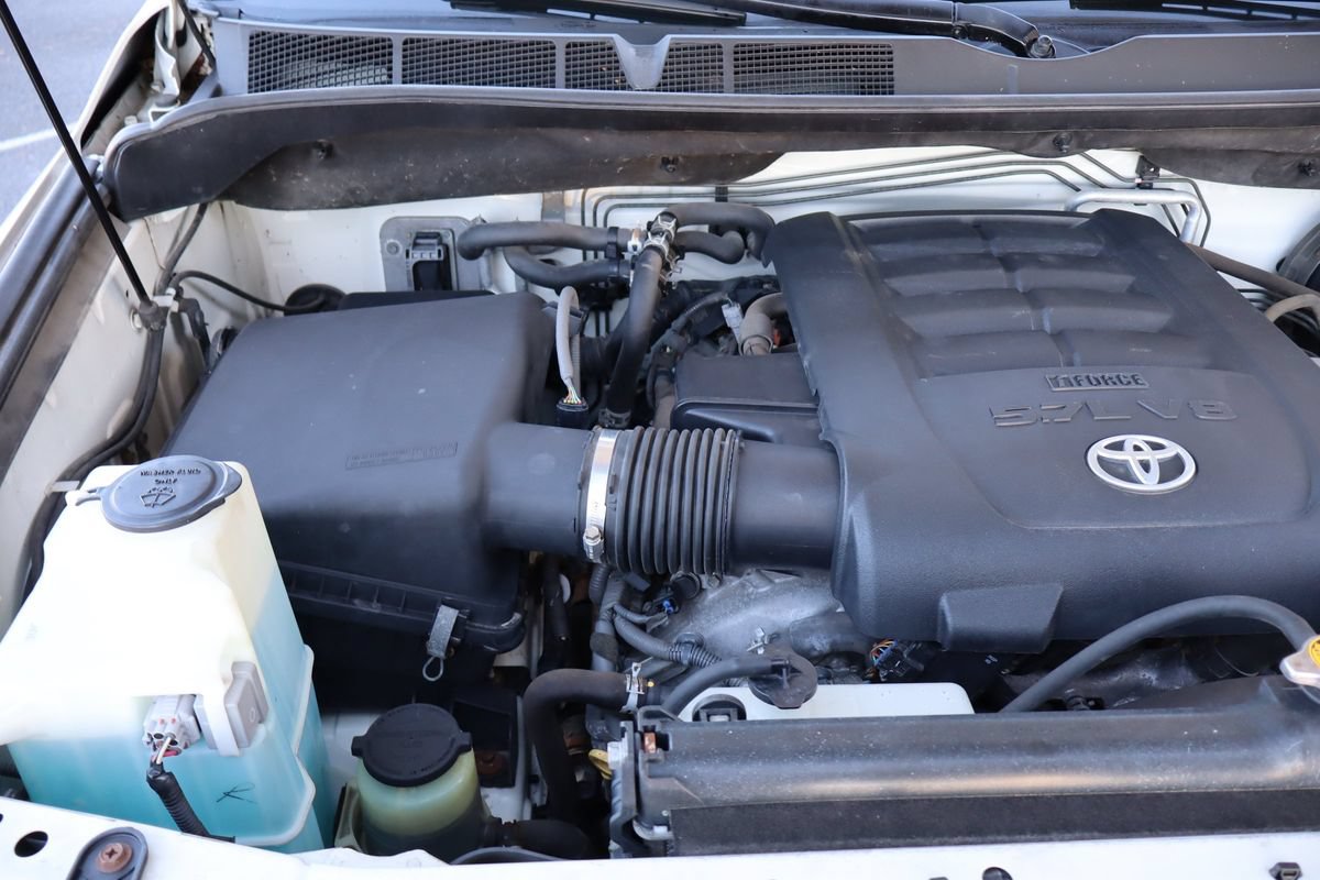 Used 2013 Toyota Sequoia Platinum AWD/4WD image 41
