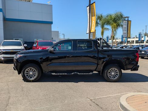 Used 2024 Chevrolet Colorado LT image 8