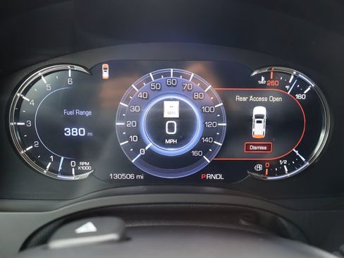 Used 2017 Cadillac Escalade Luxury RWD image 16