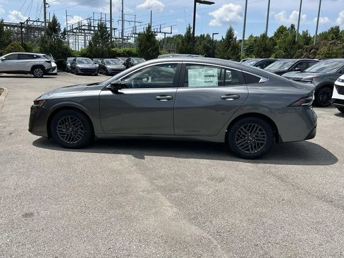New 2026 Nissan Sentra SV w/ SV Convenience Package FWD image 4