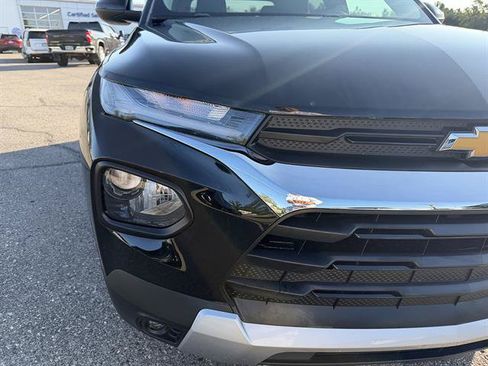 Used 2023 Chevrolet TrailBlazer LT FWD image 7
