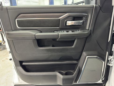 Used 2025 RAM 2500 Laramie image 25