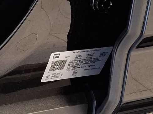 Used 2025 Cadillac Escalade Sport w/ LPO, ONYX Package AWD/4WD image 27