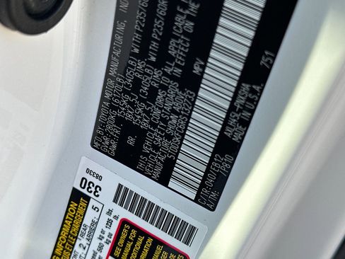 Used 2024 Toyota Sienna XSE w/ XSE Plus Package image 39