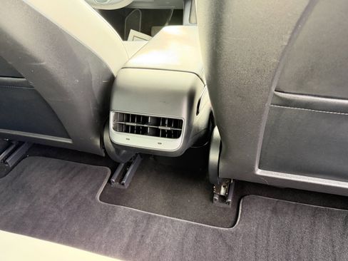 Used 2022 Tesla Model 3 Long Range image 36