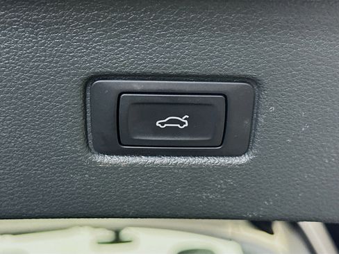 Used 2017 Audi Q7 2.0T Premium AWD/4WD image 29