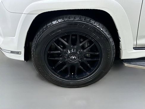 Used 2022 Toyota 4Runner Limited RWD image 8