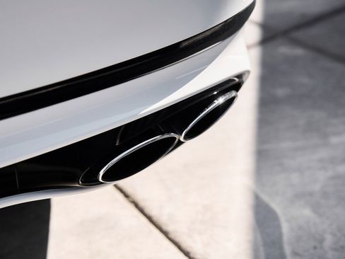 Used 2023 Bentley Continental GT Azure image 11