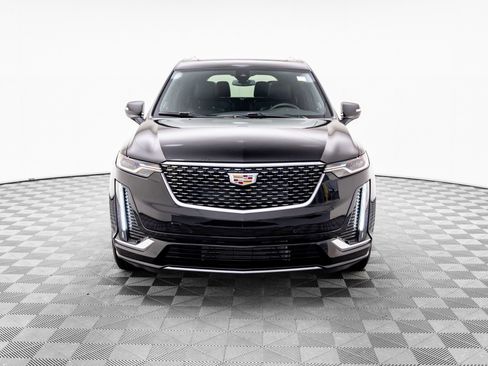 New 2025 Cadillac XT6 Premium Luxury image 2