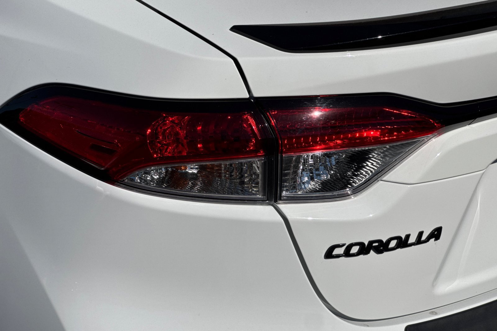 Certified 2021 Toyota Corolla SE w/ Carpet Mat Package (TMS) FWD image 32