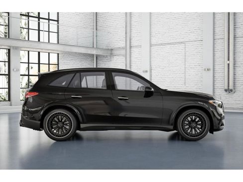 New 2026 Mercedes-Benz GLC 43 AMG 4MATIC image 2