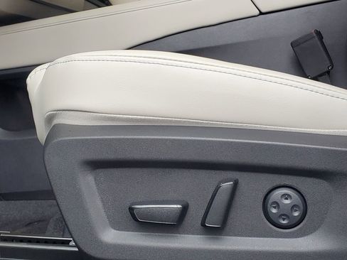 New 2026 Nissan Murano Platinum w/ Cargo Package image 12