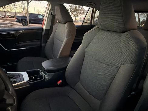 Certified 2025 Toyota RAV4 LE image 18