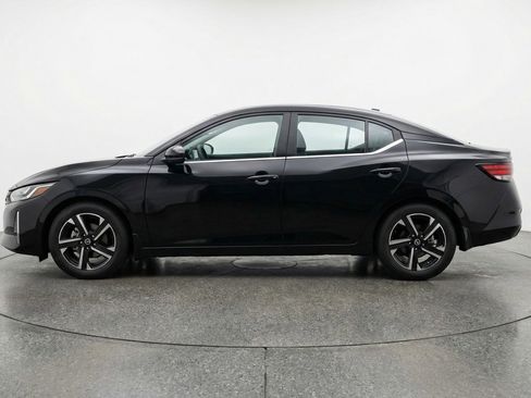 Used 2025 Nissan Sentra SV FWD image 5