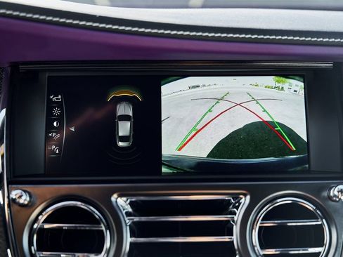 Used 2020 Rolls-Royce Wraith RWD image 56