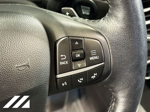 Used 2020 Ford Escape Titanium image 13