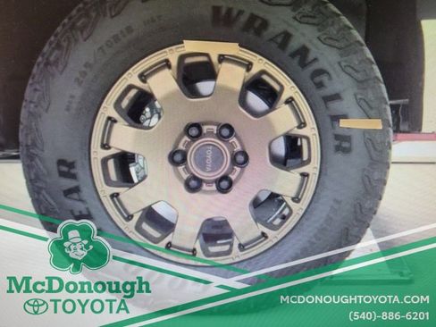 Certified 2025 Toyota Tacoma Trailhunter image 12