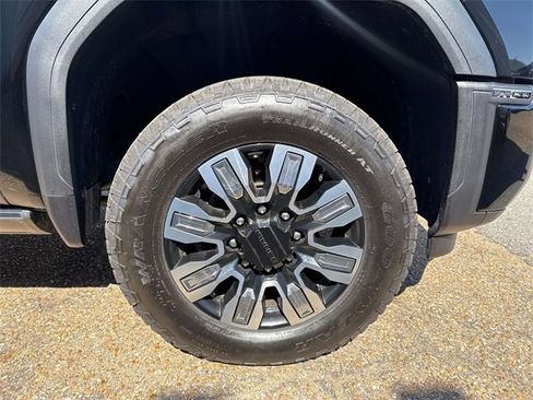 Certified 2025 GMC Sierra 2500 Denali w/ Denali Reserve Package image 5