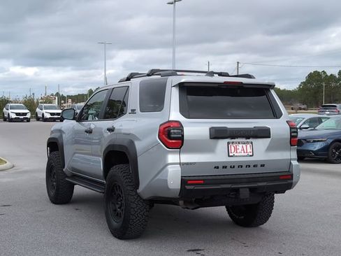 Used 2025 Toyota 4Runner TRD Off-Road Premium image 6