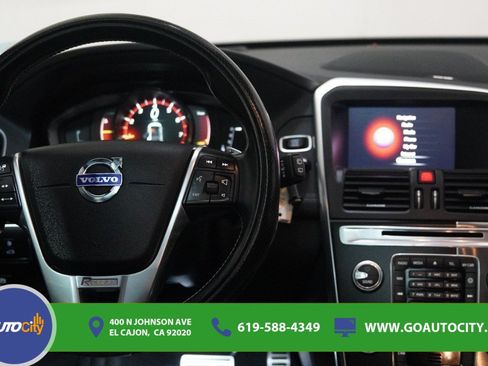 Used 2017 Volvo XC60 T6 R-Design w/ Climate Package AWD/4WD image 5