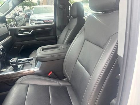 Used 2022 GMC Sierra 1500 Elevation w/ Elevation Premium Package AWD/4WD image 15