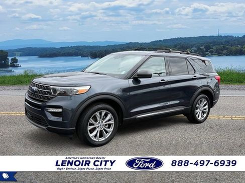 Used 2023 Ford Explorer XLT w/ Equipment Group 202A AWD/4WD image 7